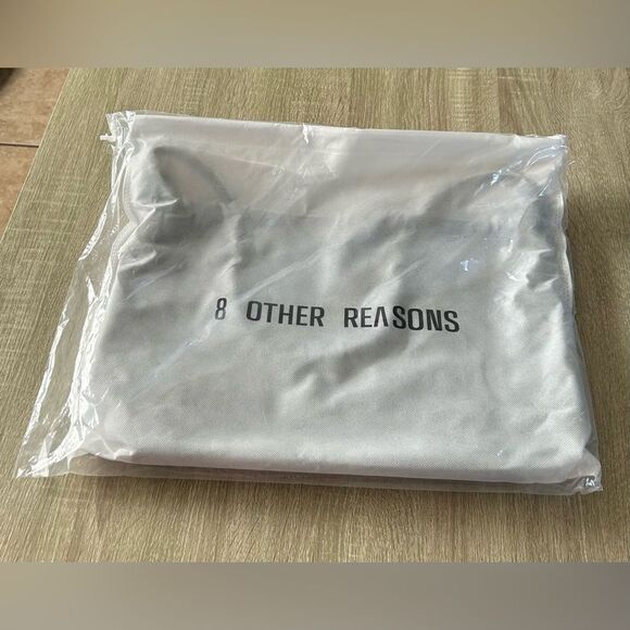 NEW … 8 OTHER REASONS “Betsy” Slouch Tote In Stone - Picture 5 of 8